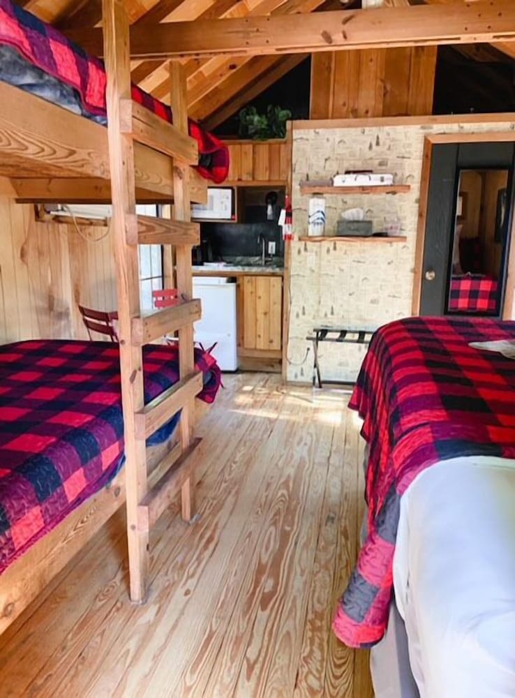 Four Person Cottage photo 2