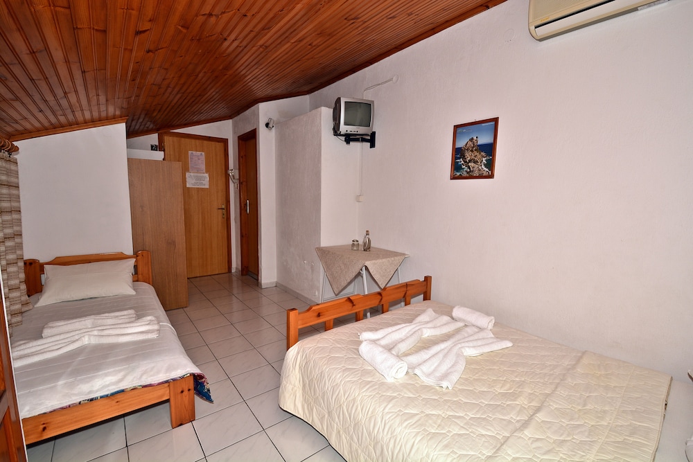Studio, Sea View (for 3) photo 1
