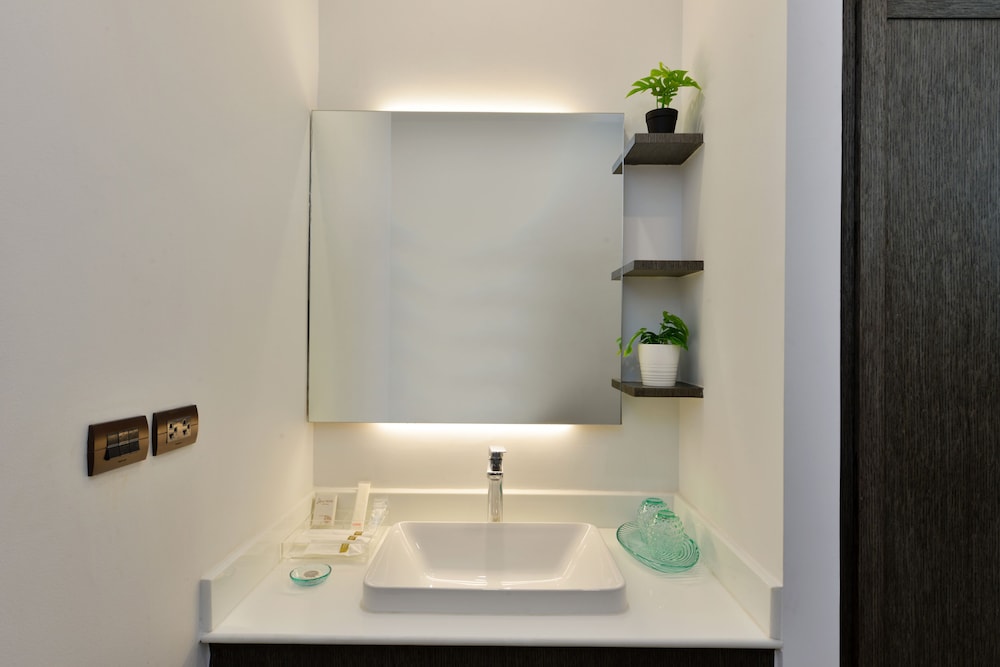Suite - Photo 2