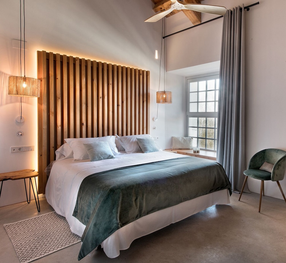 Adapted Double Room 208: Fábrica de los Sueños