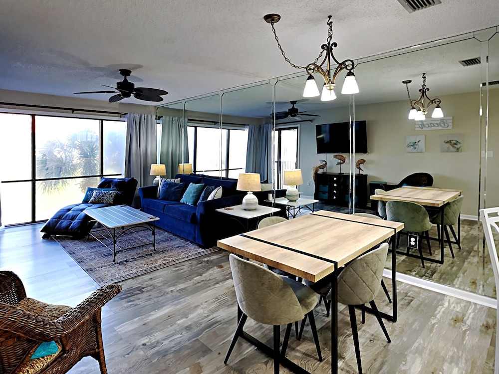 Condo, 2 Queen Beds, Balcony, Golf View (Golf Villa 410 - No Pets)