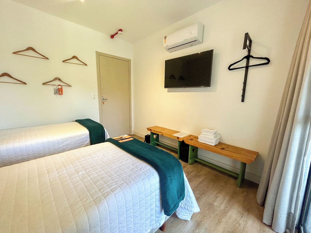 Premium Twin Room, 1 Queen Bed, River View - Photo 8
