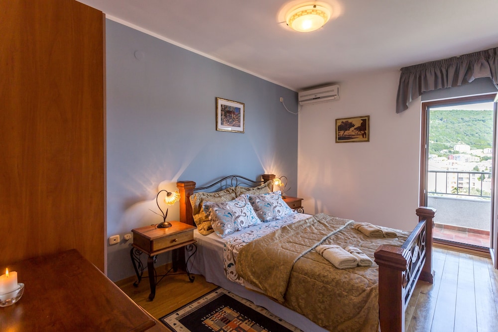 Standard Apartment, 1 Double Bed, Terrace, Sea View (for 2 People) photo 3
