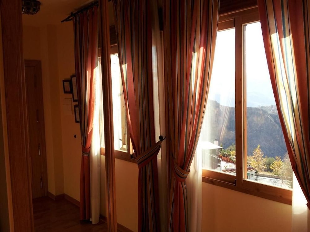 Double Room, 1 Double Bed, Terrace, Mountain View - Photo 2