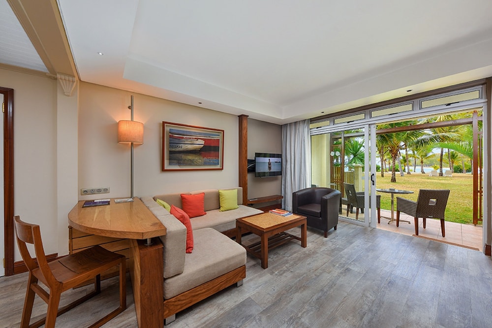 Deluxe Room Ground Floor (2 adults & 2 children)