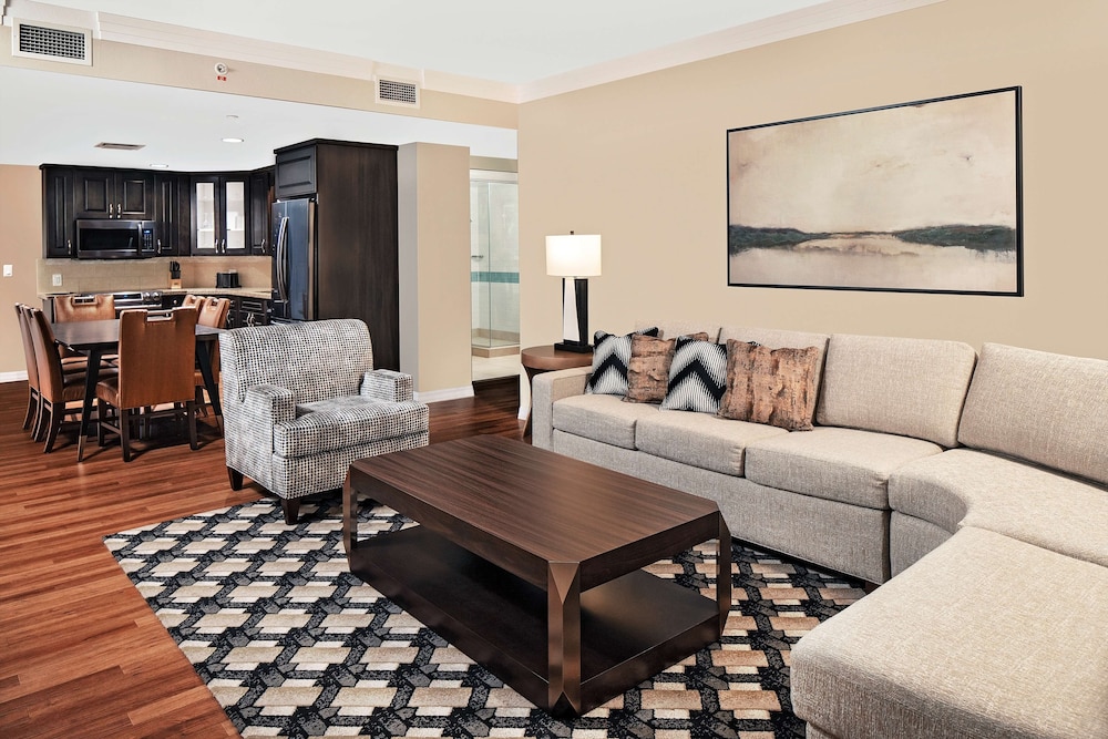 Penthouse, 2 Bedrooms, Accessible, Kitchen (Suite, Bathtub)