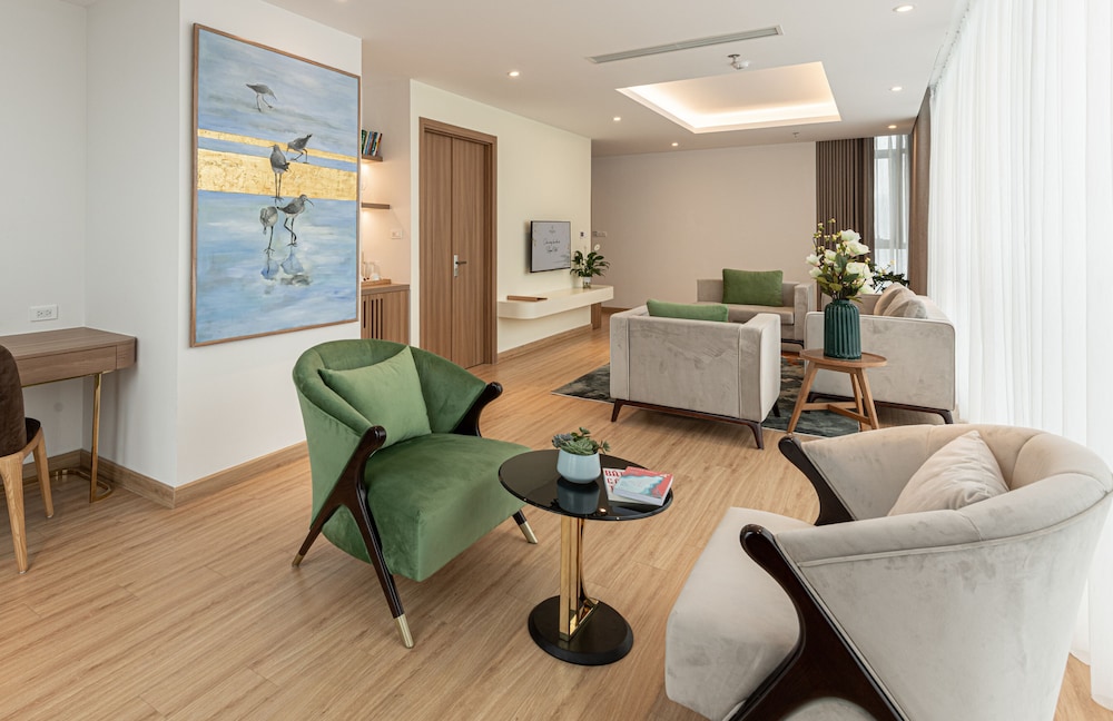 Grand Suite Room - Photo 8