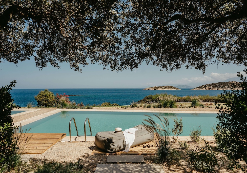 Infinity Blue Suite with Sharing Pool - Photo 8