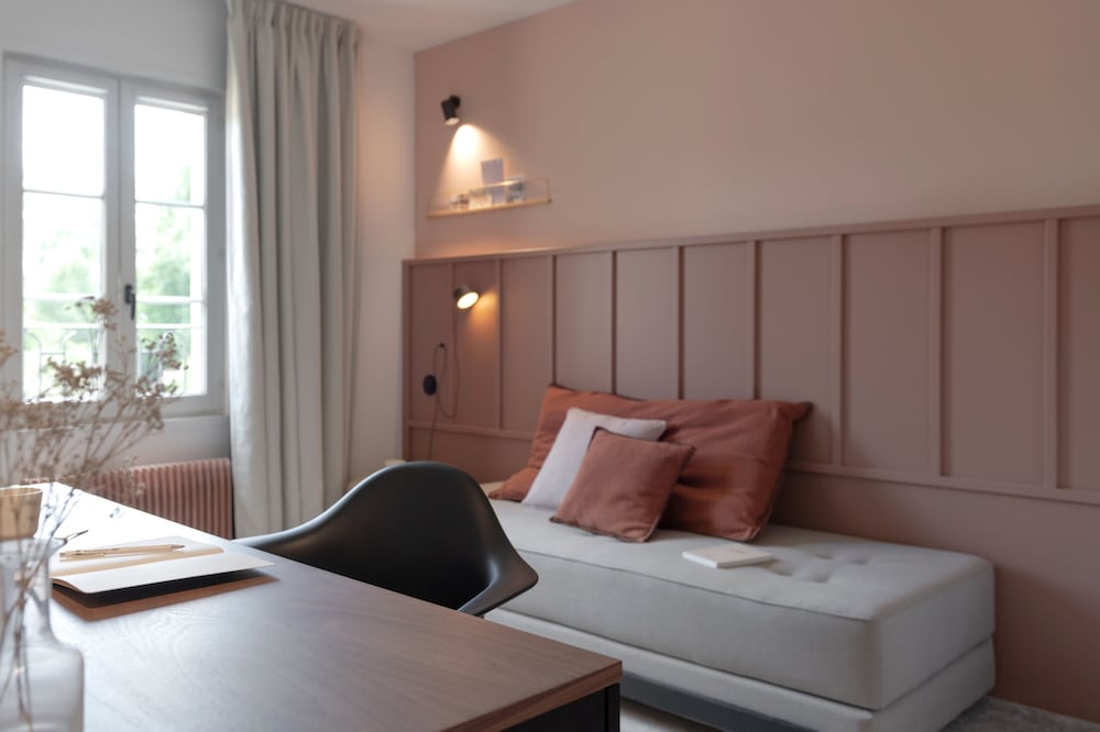 Suite, 1 Double Bed, Terrace, Garden View photo 3