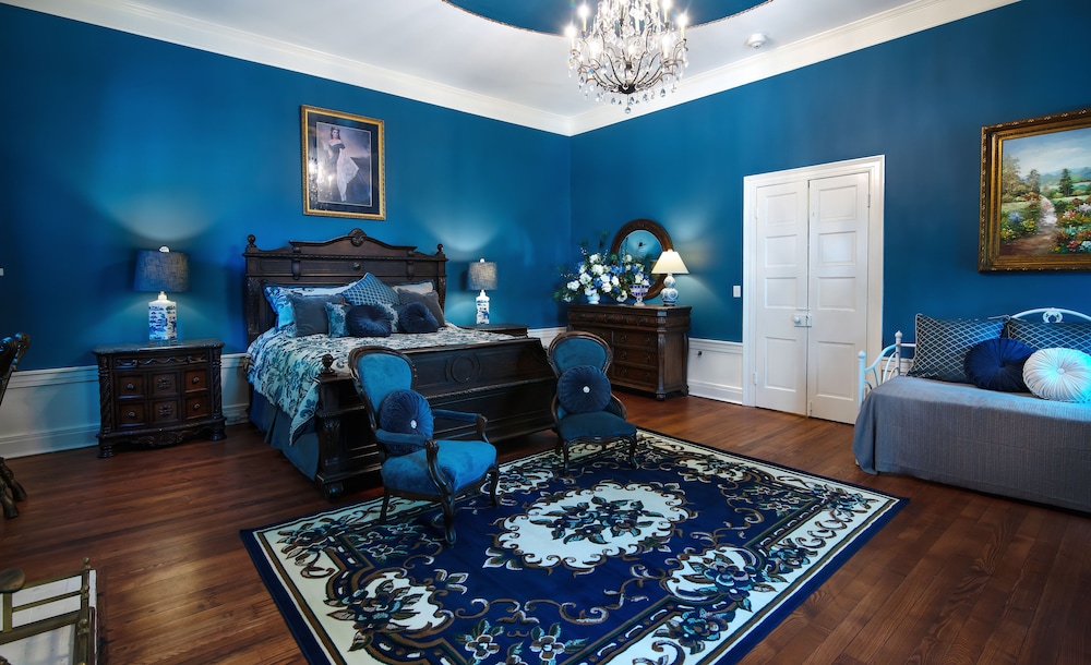 Mansion Sapphire Rm photo 1