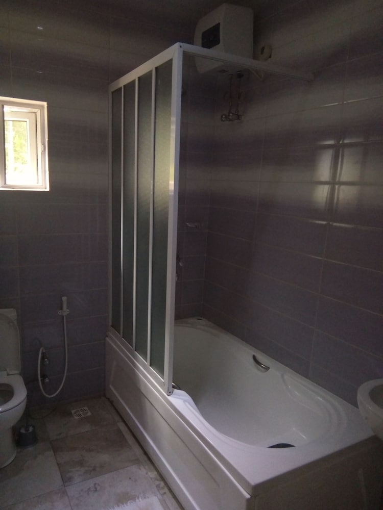 Suite - Photo 2