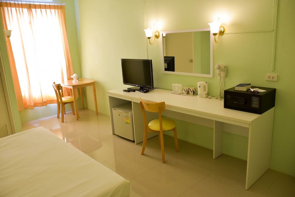 Corner Room photo 3