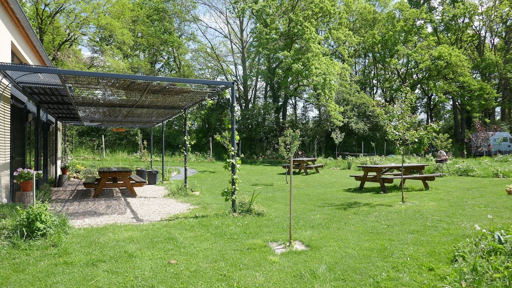 Basic House, 3 Bedrooms, Garden View, Garden Area photo 2
