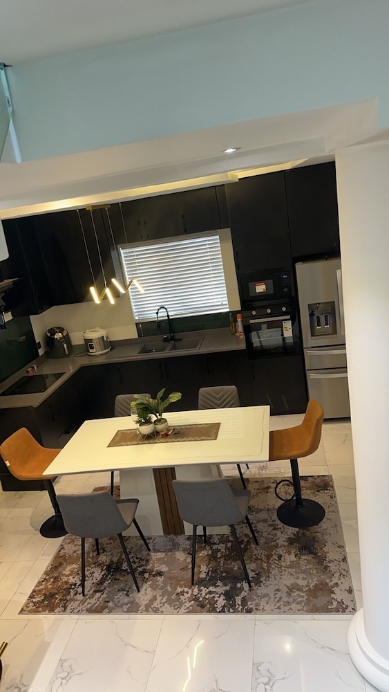Basic Apartment photo 1