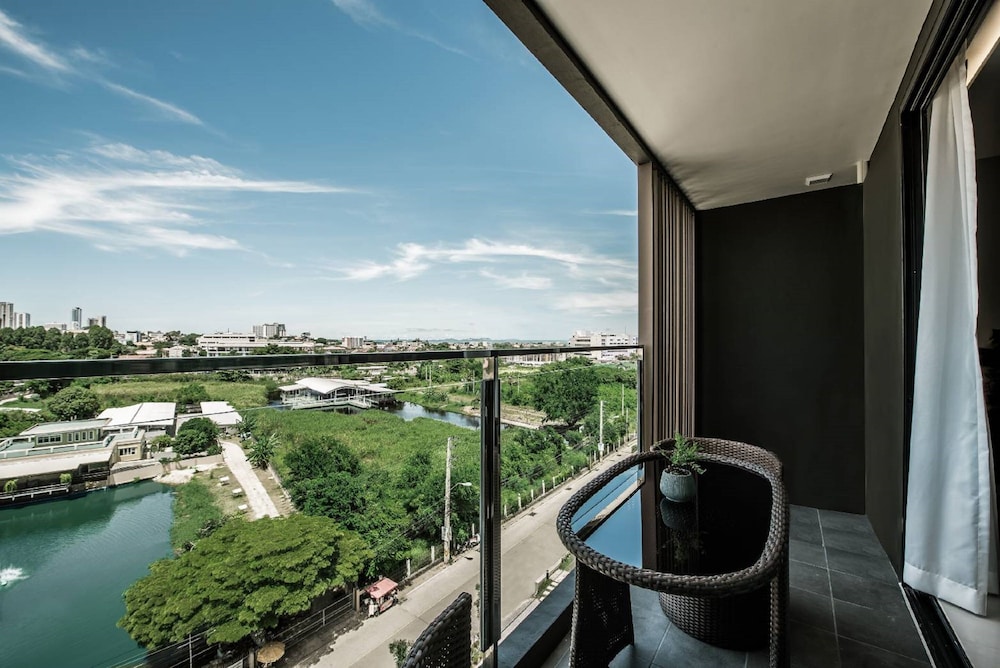 Zen One Bedroom Suite - Photo 6