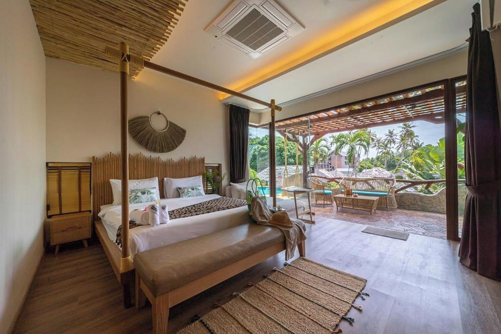 3 Bedroom Villa with Private Swimming Pool - Photo 1