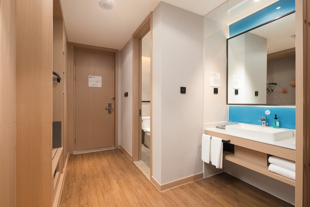 Standard Room, 2 Twin Beds - Photo 3