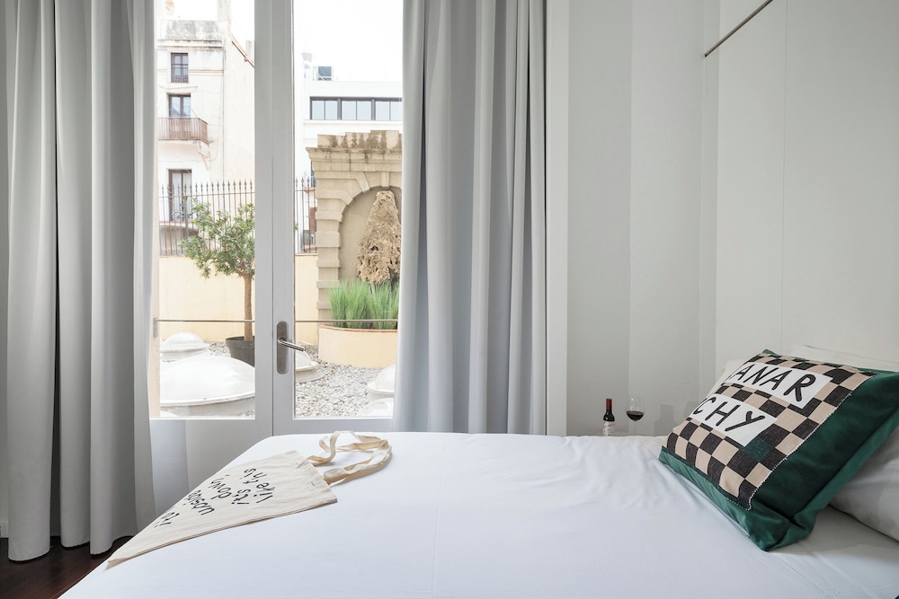 Basic Double Room photo 2