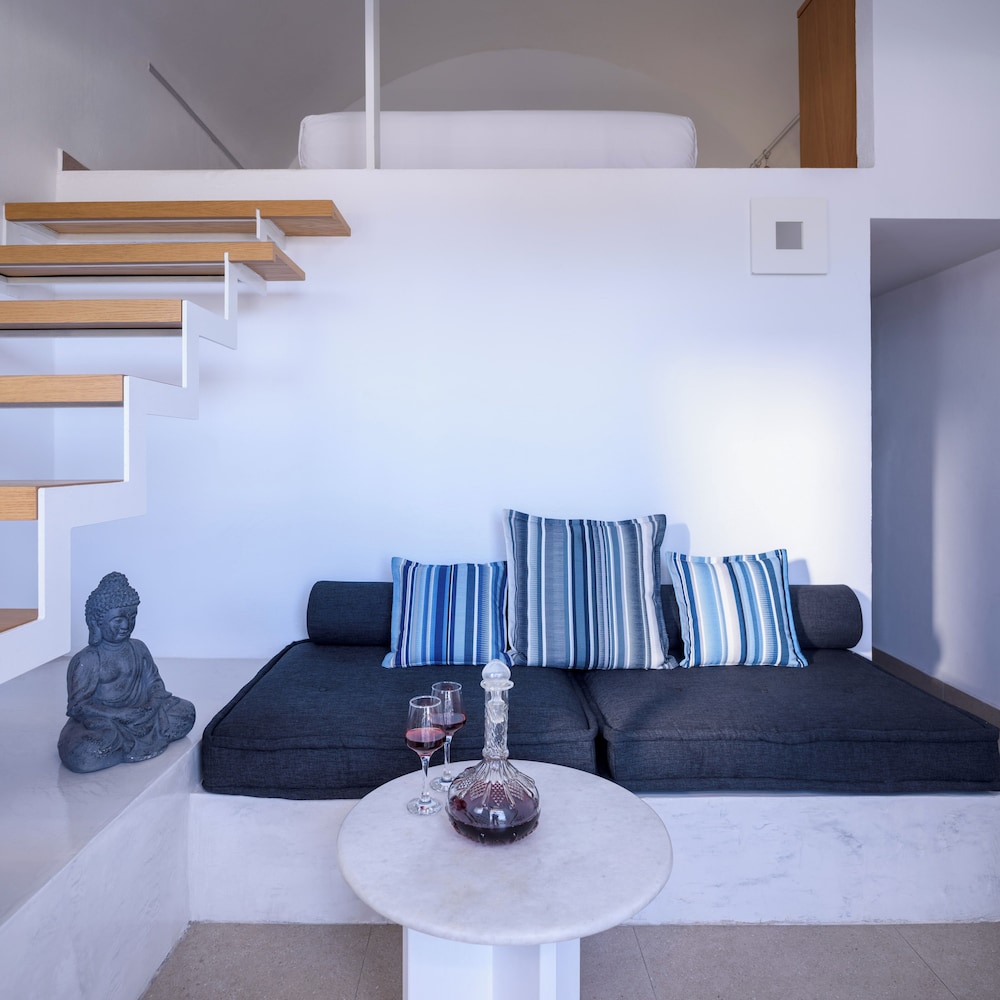 Apartment, 2 Bedrooms (Seasonal Hot Tub) - Photo 8