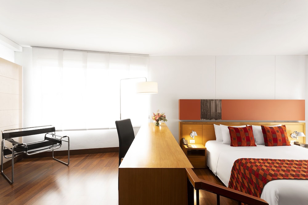 Superior Room, 1 Queen Bed - Photo 12