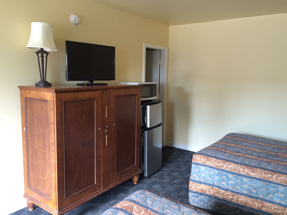 Room, 2 Double Beds photo 2