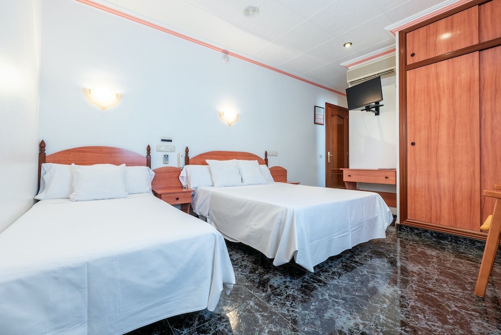 Classic Double Room - Photo 3