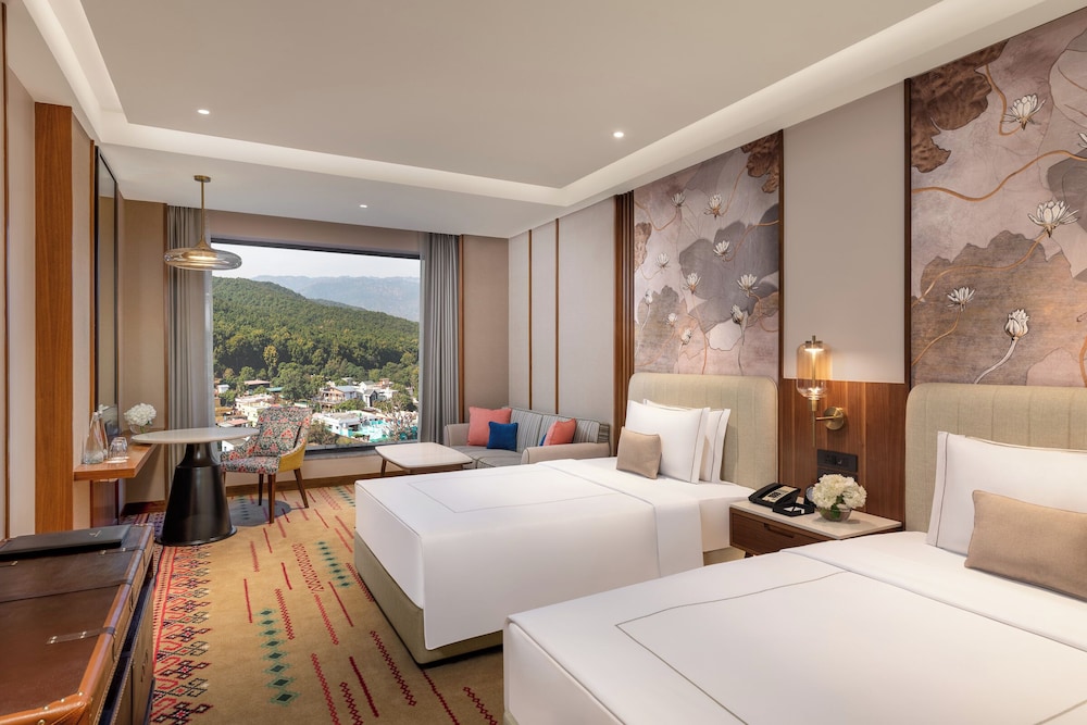 Luxury Twin Room