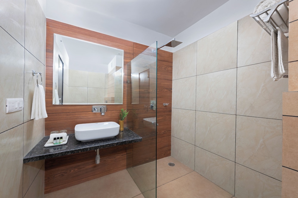 Deluxe Double Room, 1 Double Bed, Resort View photo 2