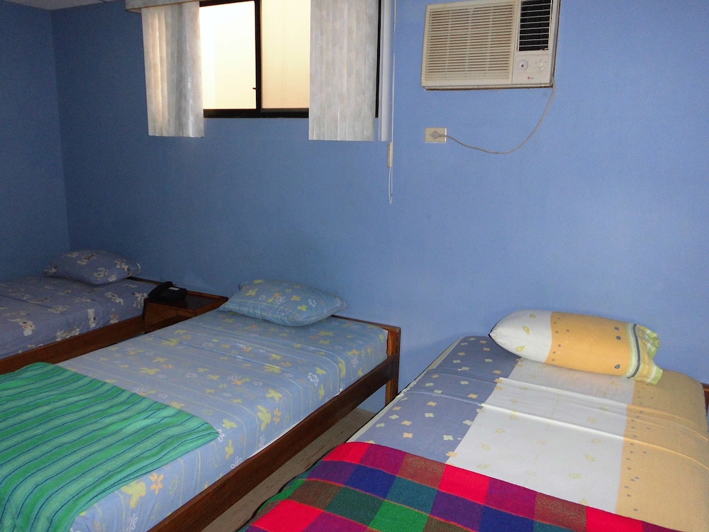 Standard Triple Room, 3 Twin Beds photo 2