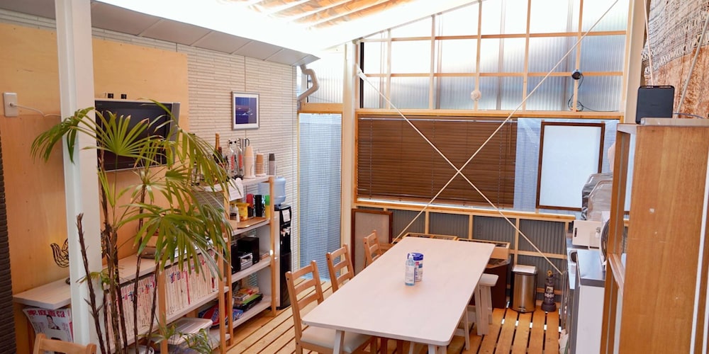 Basic Studio photo 2