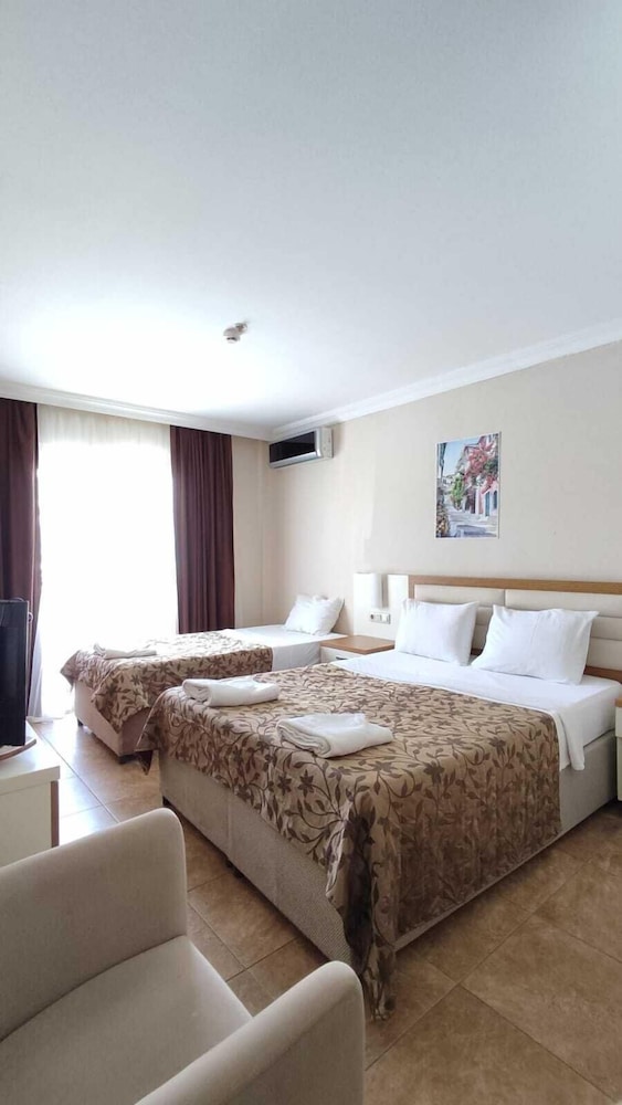 Quarto Triplo Standard