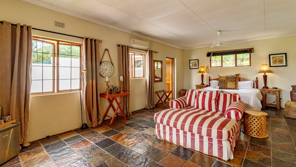 Suite, Garden Area photo 1