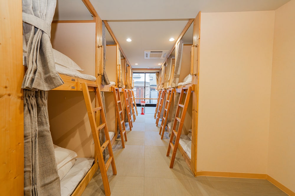 Basic Shared Dormitory, Mixed Dorm, Non Smoking, Shared Bathroom (Unable to check-in after 10pm) photo 2