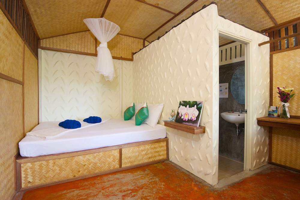 Standard Bungalow, 1 Double Bed (Fan) photo 1