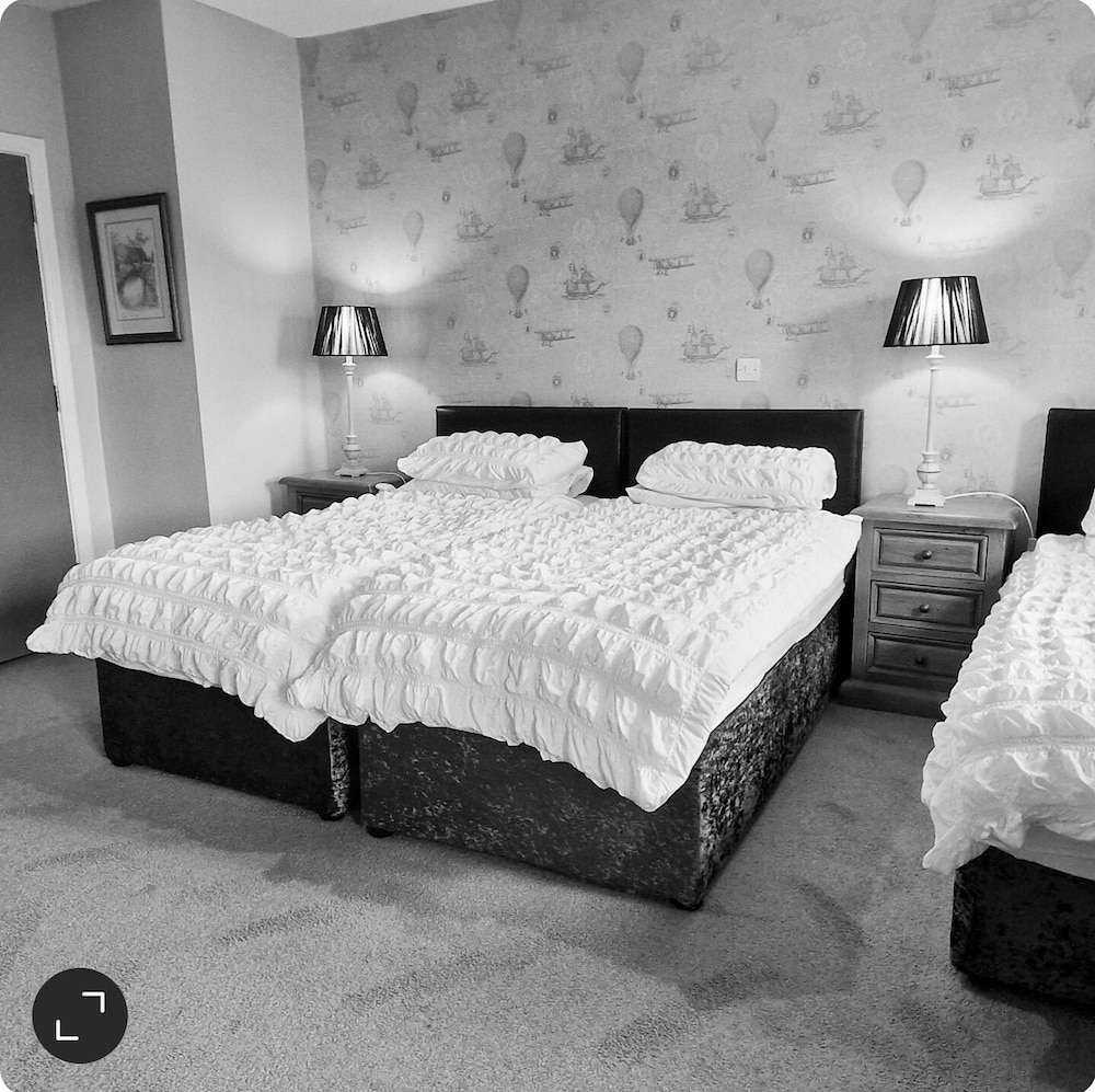 Double single room ensuite photo 1