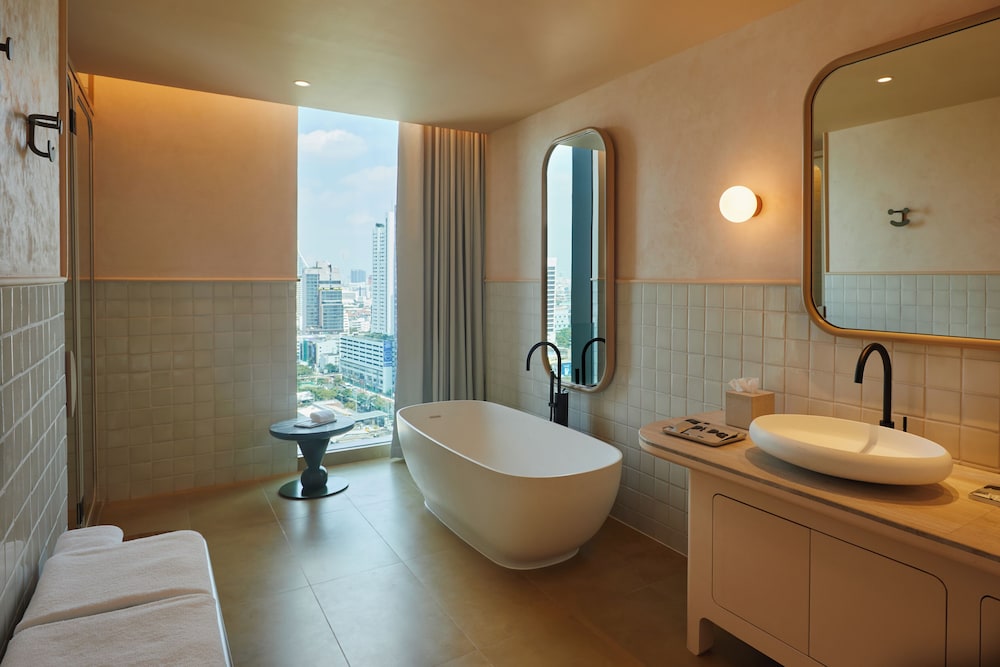 Penthouse thumbnail 5