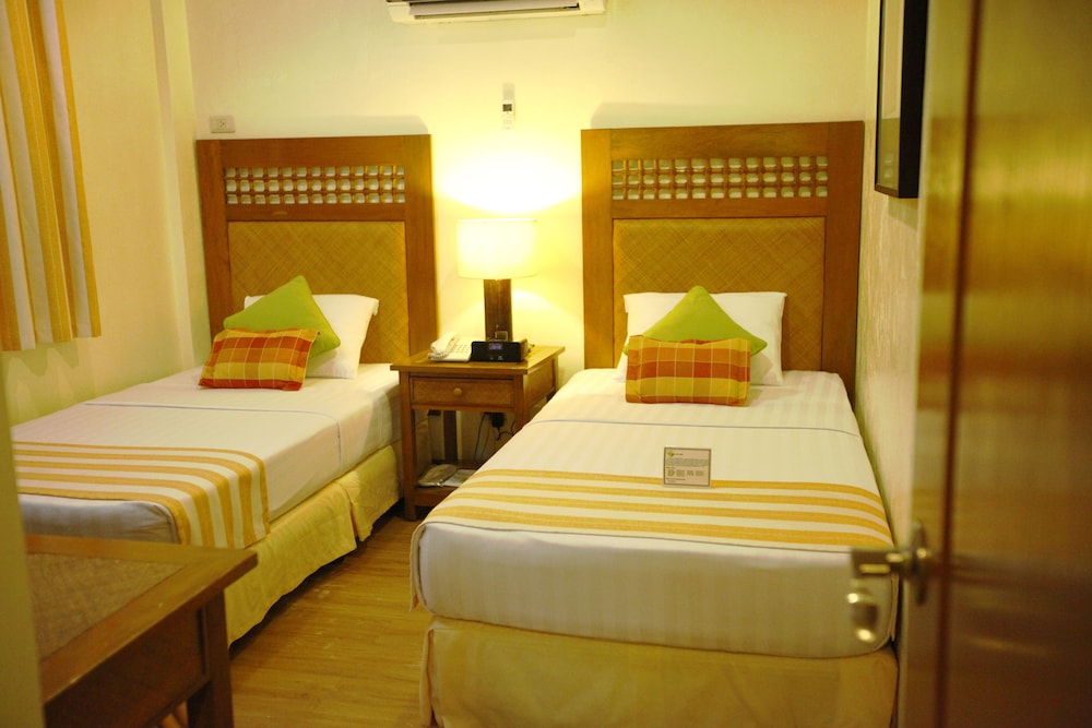 Premier Suite - Photo 2