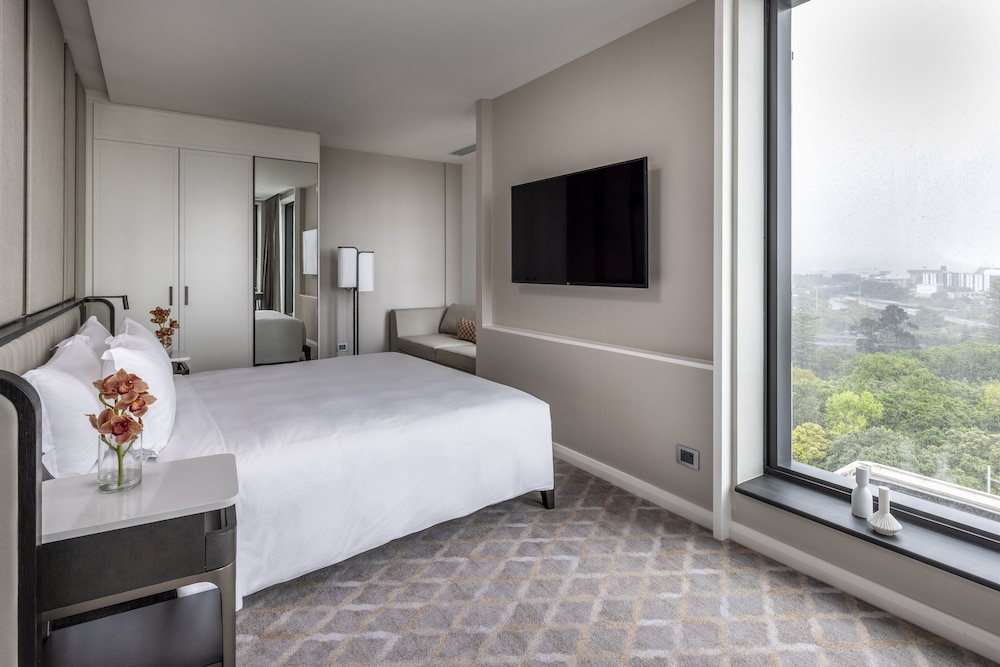 Club Executive King Kitchenette - Pinnacle Tower