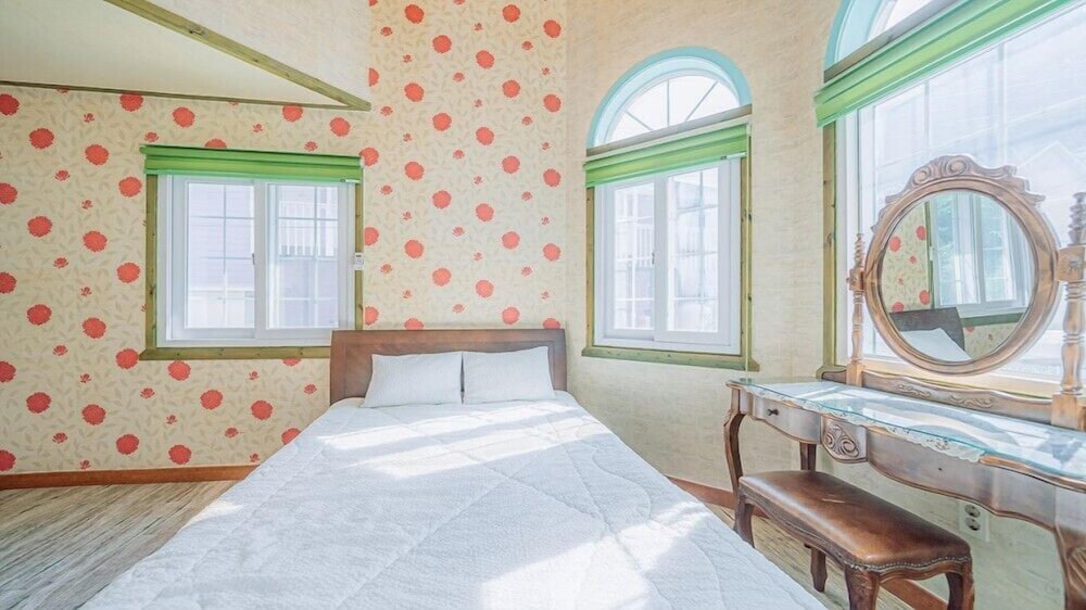 Room (Sunflower) photo 3
