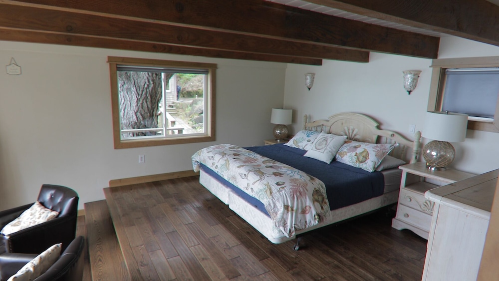 House, Private Bathroom, Ocean View (Nautilus) photo 1