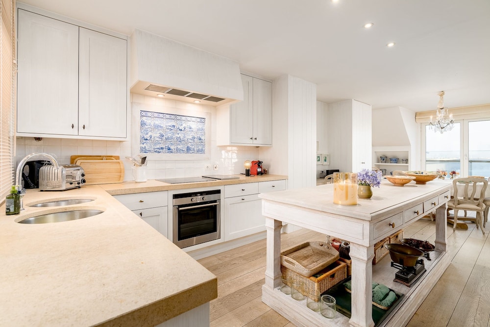 Stunning Penthouse With Free Parking and sea View, Foto 26