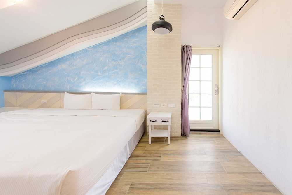 King Room with Balcony photo 2