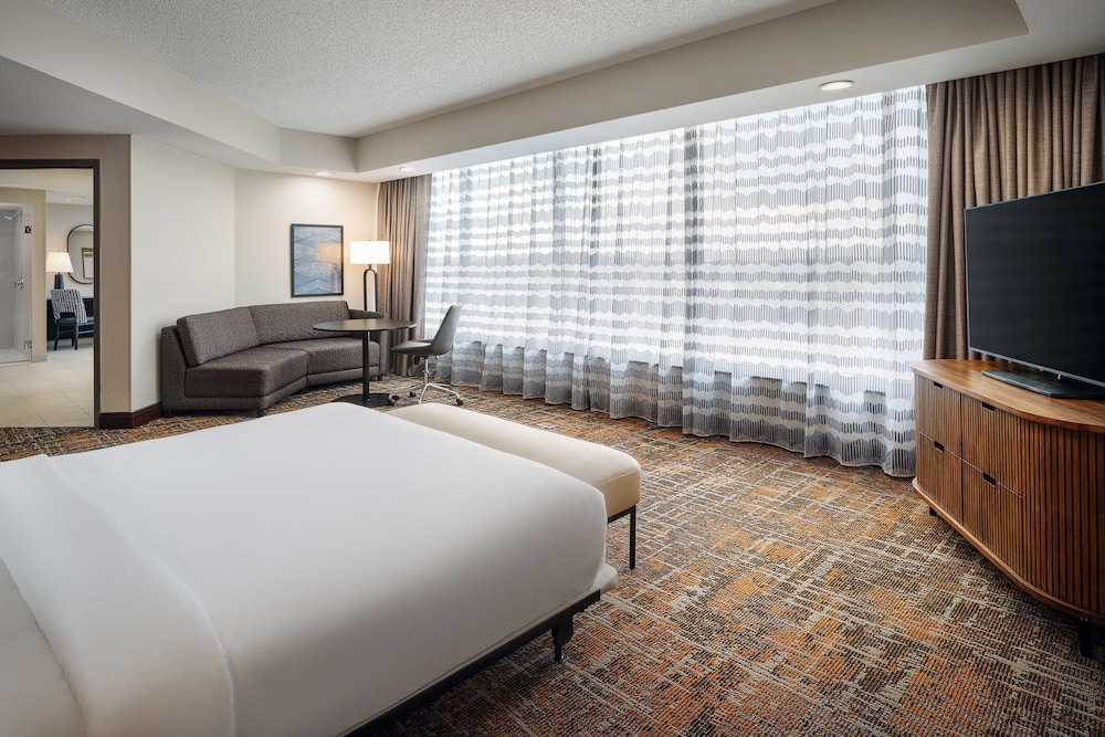 Suite, 1 King Bed (Mayors Suite) - Photo 3