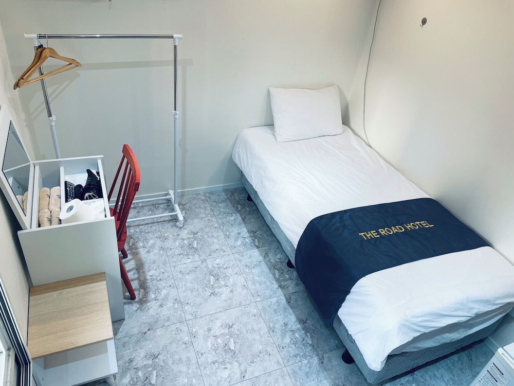 Basic Single Room
