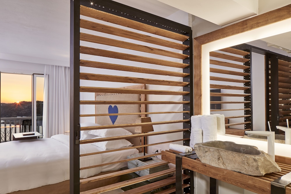 Premium Room - Photo 3