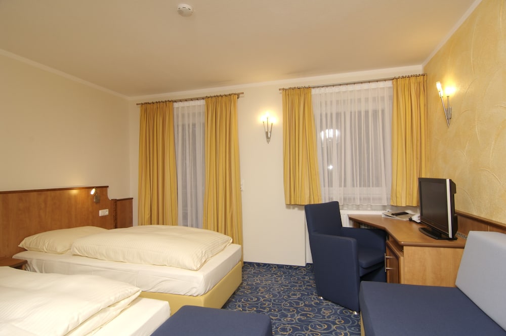 Standard Double Room, Balcony (Mediterranean Style) photo 1
