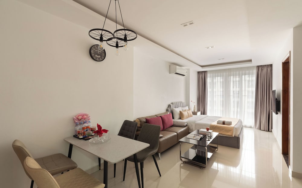 Presidential Suite, 2 Bedrooms, Club Lounge Access, City View photo 1