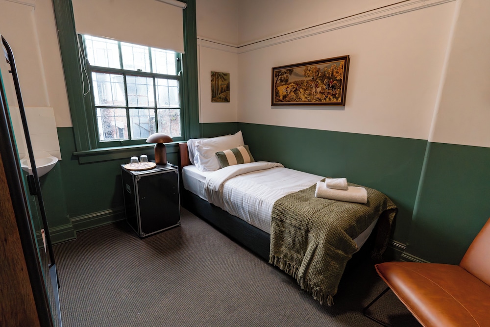 Basic Single Room