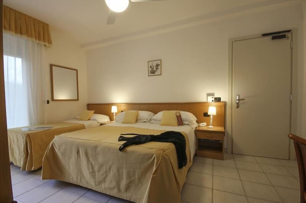 Triple Room photo 1