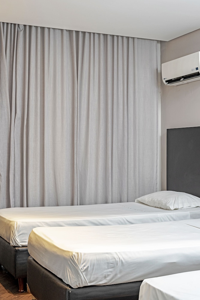 Deluxe Triple Room, 3 Twin Beds - Photo 2